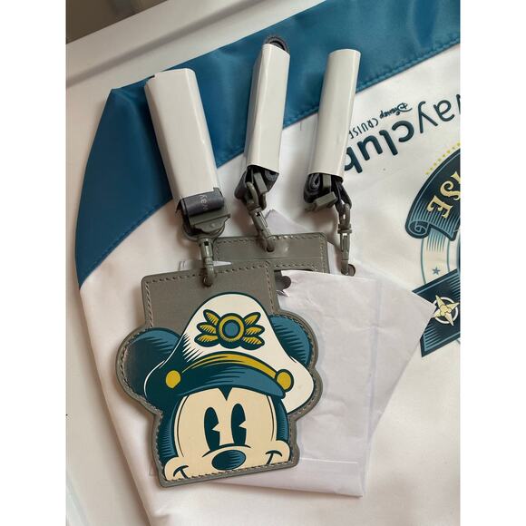 New Disney Cruise Ship Tote Shoulder Bag and Set of 2 Card Lanyard Holders - Picture 4 of 4
